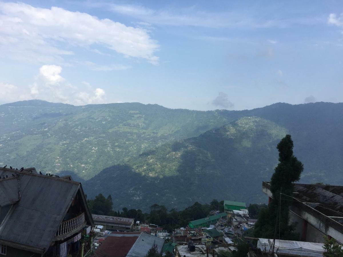Benus Apartment Darjeeling  Luaran gambar