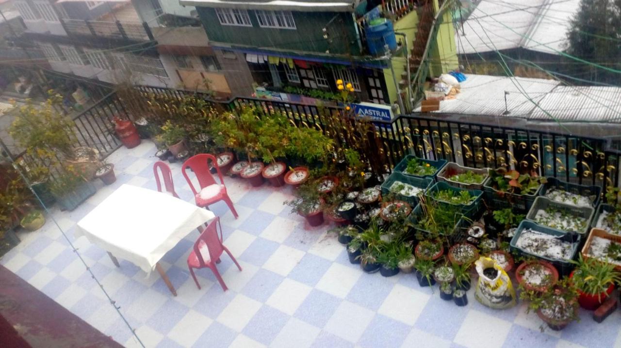 Benus Apartment Darjeeling  Luaran gambar